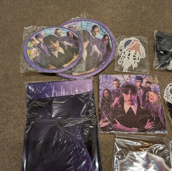 Wednesday Addams Kids Birthday Party Supplies Set Balloons Stickers Plates - Picture 4 of 6